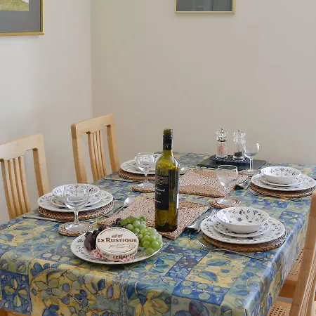 Flat 9 Greta Grove House Vakantiehuis *